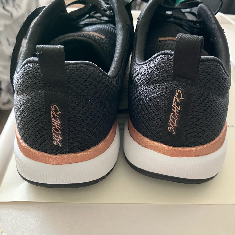 Skechers Black Women's Shoes - Picture 3 of 5